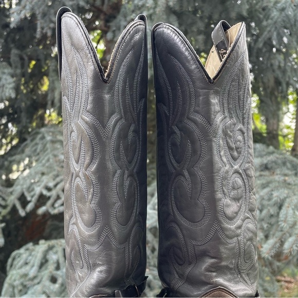 J. Chisholm Vintage Made in USA Taupe & Gray Leather Pointed Toe Cowboy Boots - Picture 11 of 14
